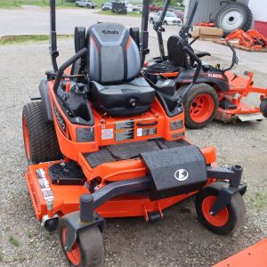 Kubota ZD1211 Lawn Mower